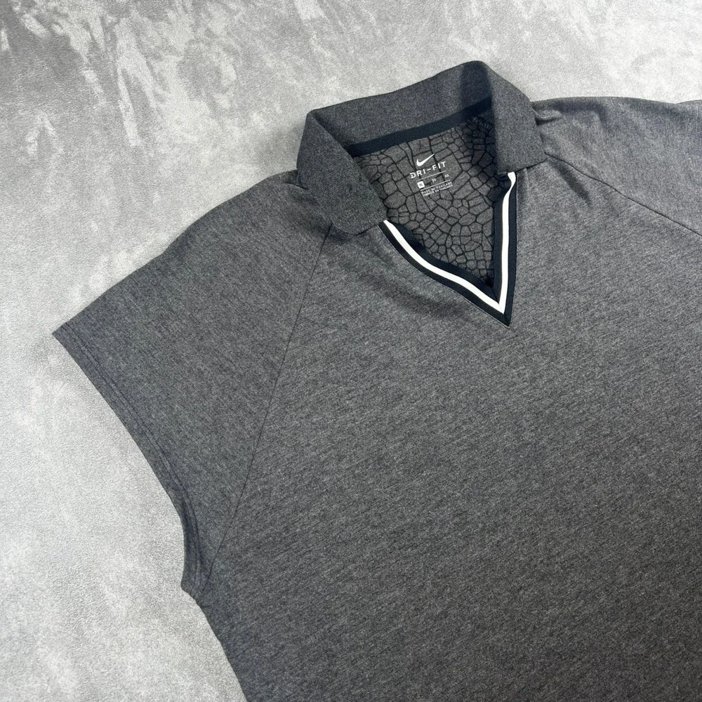 Nike Womens Dri-FIT Sleeveless Golf Polo Shirt Grey Cracked Print XL AV3654-010